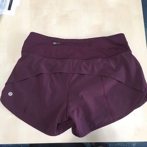 Lululemon Speed Up Short Long *4”, Cassis, size 6